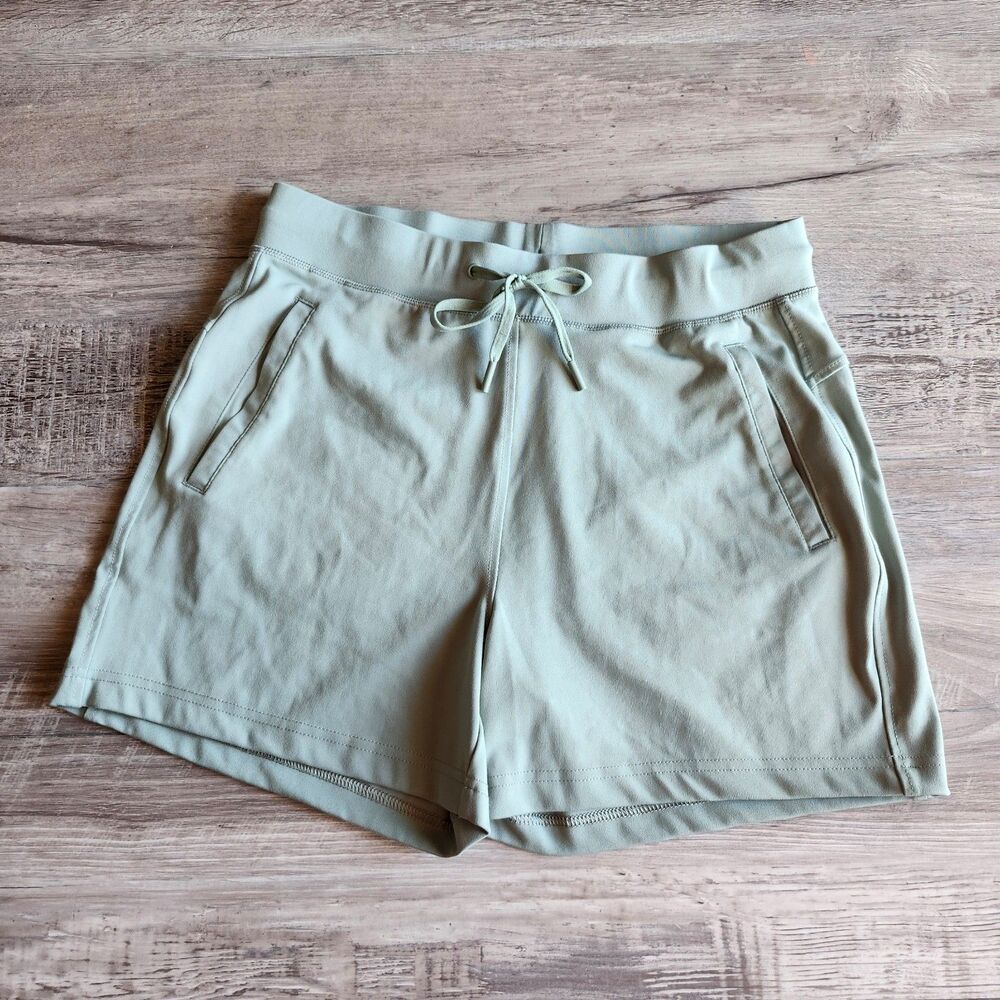 (S) Yogalicious Lux Avenue 4" Short